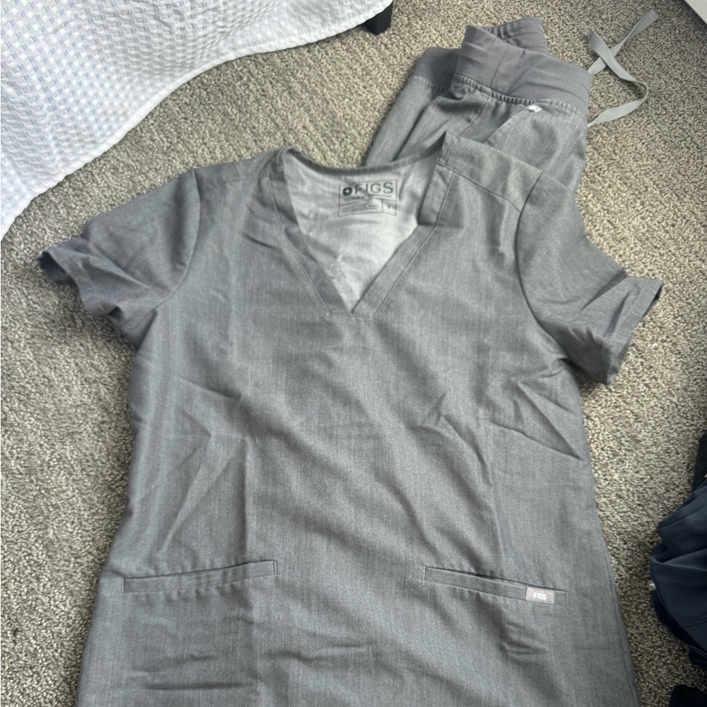 Figs scrubs
